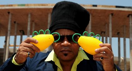 Εφιάλτης της Βουβουζέλας: Η επιστροφή! (Vids)