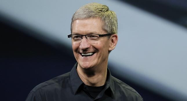 Δυσαρεστημένοι οι μέτοχοι της Apple με τον Tim Cook