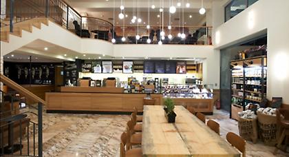 Τα Starbucks επιστρέφουν στην Πλατεία Κοραή