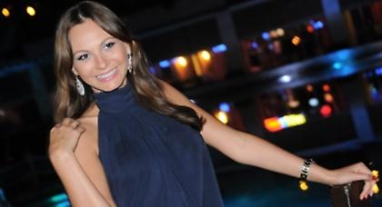 Η Μις Ρωσία παρέδωσε το στέμμα της λόγω βλακείας!