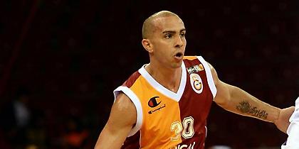 Δια περιπάτου… πρώτη η Γαλατάσαραϊ