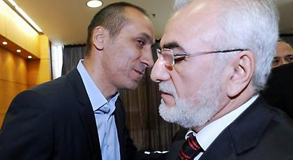 Στην έξοδο ο Δώνης