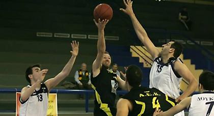 Αποθέωση για την ΑΕΚ στα Τρίκαλα