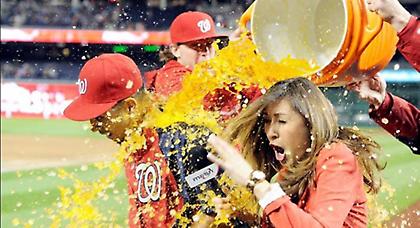 Λούστε την. Και ξανά! (video)