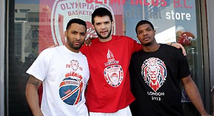 Λατρεία για Παπανικολάου, Χάινς και Λο!