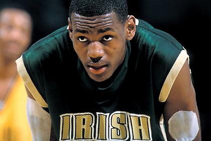 Μεγάλος κι εκτός παρκέ ο Λεμπρόν