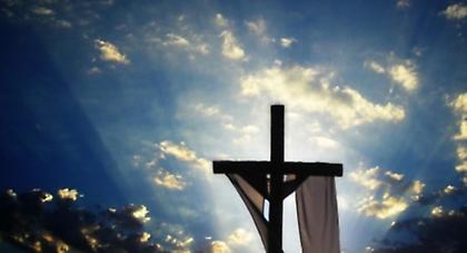 Ανάσταση και μ@λακίες κομμένες στη χώρα του Στουρνάρα