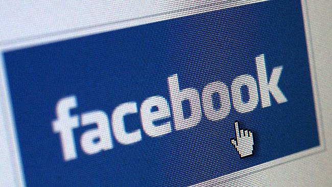 Αυξάνεται ο αριθμός χρηστών Facebook από κινητό