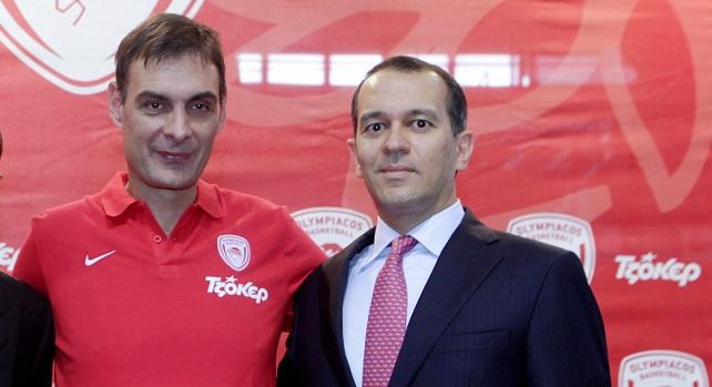 Ευχές στους εορτάζοντες από τον Ολυμπιακό