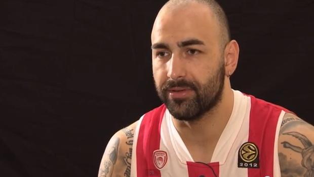 Άντιτς: «Ας γράφουν ό,τι θέλουν. Εμείς μιλάμε στο παρκέ»