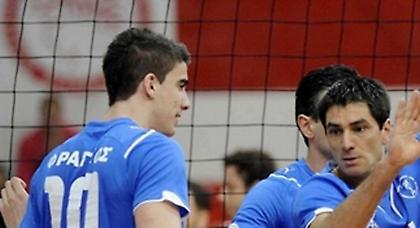 «Θα συζητούσα κάθε πρόταση»