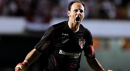 Σκέφτεται να συνεχίσει ο Σένι