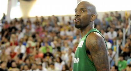 Κάρι: «Ευχαριστώ τον Θεό»