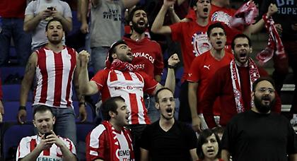 Αποθέωση Ολυμπιακού από το… ξενοδοχείο