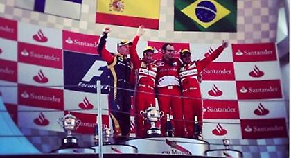 Θέλει η Καπούστινα να κρυφτεί και η χαρά δεν την αφήνει!