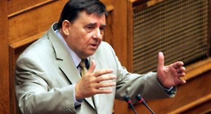 Φουντώνουν οι φήμες για επιστροφή Καρατζαφέρη στη Ν.Δ.