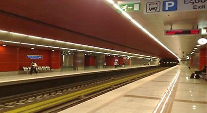 Βλάβη σε συρμό του Μετρό