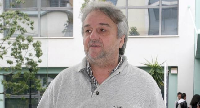 «Τρέχει» για προπονητή ο Κομπότης