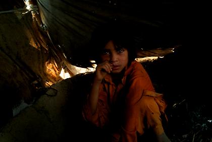 Urban Survivors: η ζωή στις παραγκουπόλεις στο... αεροδρόμιο Αθηνών