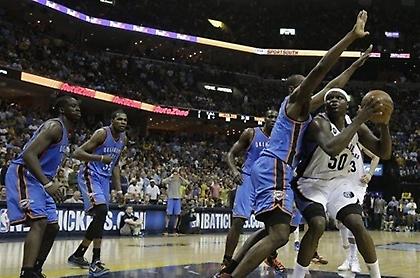 Γκρίζλις… στο νήμα