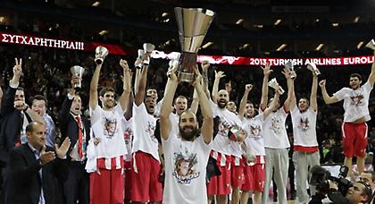 «Οι μεγάλες ομάδες χτίζονται με κούπες»