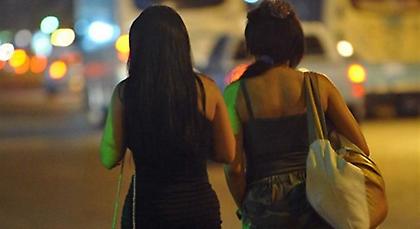 Το πρωί οικιακές βοηθοί στην Κύπρο, το βράδυ ιερόδουλες στα κατεχόμενα!