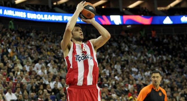 Οι αγαπημένοι άνθρωποι του Κώστα Παπανικολάου μιλούν για αυτόν (video)