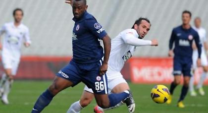 «Χρυσάφι» για Γκέκα