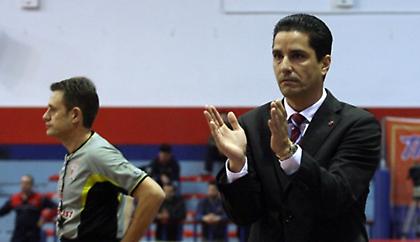 Σφαιρόπουλος: «Να μην επηρεαστούμε από την διακοπή»