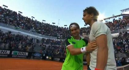 «Πελατειακή» σχέση!