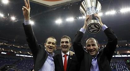 Μπουγέλο και στους Αγγελόπουλους