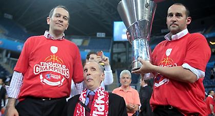 «Πάντα δίπλα στον Ολυμπιακό Παναγιώτης και Γιώργος»