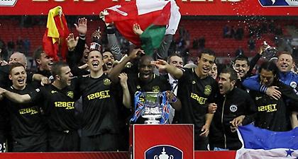 Και αλώνια και σαλόνια