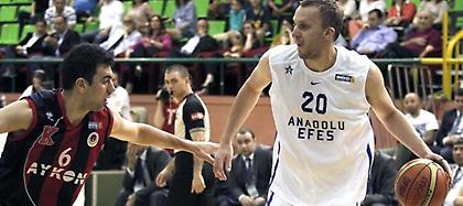 Ζει και βασιλεύει η Εφές