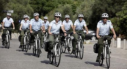Αστυνομικές περιπολίες με ποδήλατα!