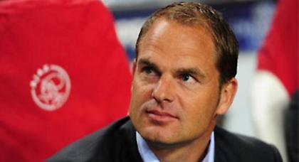 Ανανέωσε με Άγιαξ ο Ντε Μπουρ