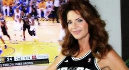 Άλλη μια φανατική με το μπάσκετ