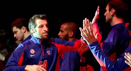 Γδύθηκαν στην ΤΣΣΚΑ...