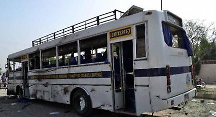 Μαθητές απανθρακώθηκαν σε λεωφορείο στο Πακιστάν