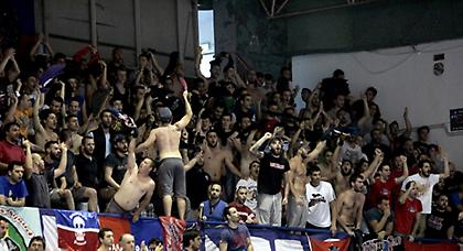 Ξύλο στη Νέα Σμύρνη!