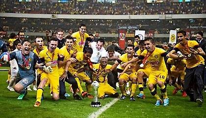 Κούπα με επική ανατροπή (video)