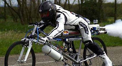 Ποδήλατης κάνει ρεκόρ με 263 χλμ/ώρα!