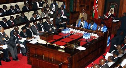 Οι βουλευτές ψήφισαν κατά της μείωσης του μισθού τους