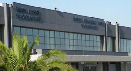 Κύκλωμα πλαστών ταυτοτήτων με άρωμα γυναίκας