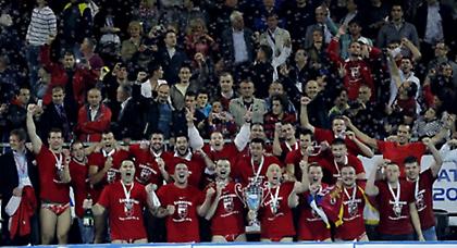 «Ερυθρόλευκη» η κορυφή της Ευρώπης!