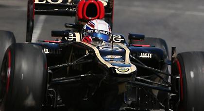 Δεν πτοείται ο Γκροσάν