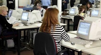 Μέτρα για τον περιορισμό της διαφθοράς στο δημόσιο προωθεί ο Μανιτάκης