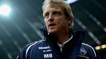 Ο Μπούσκενς στον πάγκο της Φορτούνα