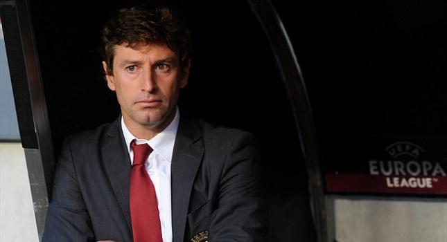 Δίνουν τα χέρια με Ντομίνγκος