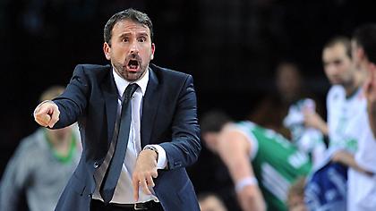 Στον πάγκο της Ουνικάχα o Πλάθα